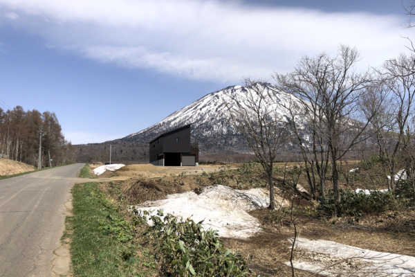 5/28（土）・5/29（日）北海道ニセコ町にてオープンハウス開催「丘陵の棲家」｜SUDOホーム＜須藤建設＞